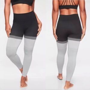 Athleta Stripe Seamless 7/8 Tights Leggings   S black gray small